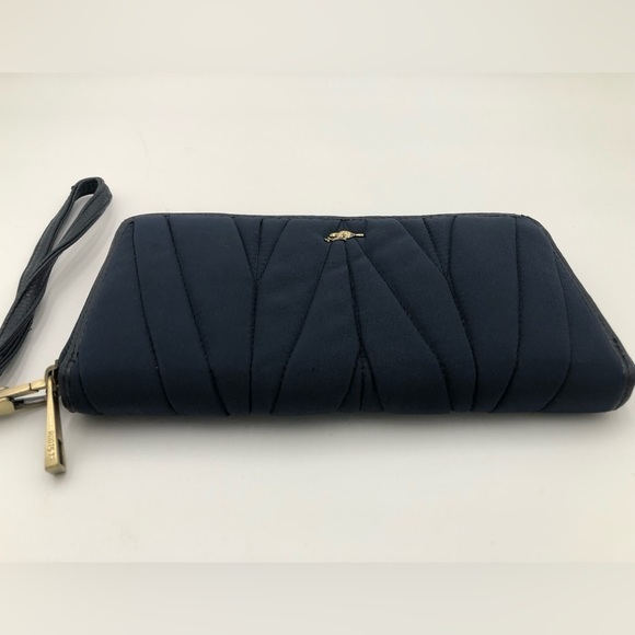 ROOTS Navy Canvas Wallet - Picture 2 of 8